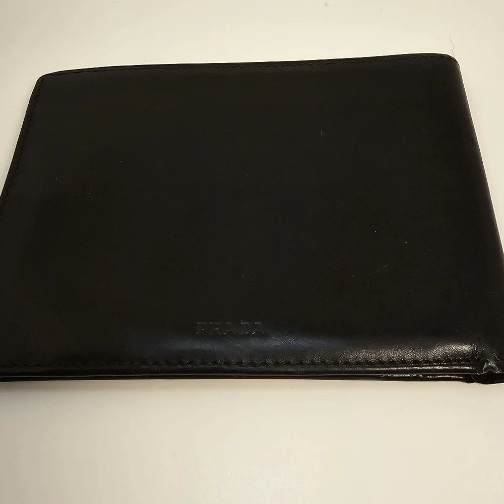 Prada Black Leather Wallet - Mens - Picture 5 of 14